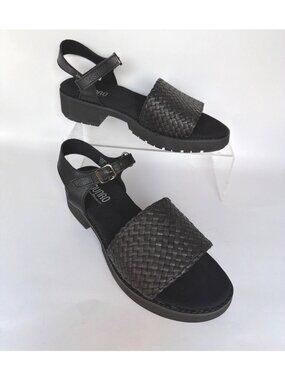 Munro Conner Ankle Strap Womens Sandals Low Heel Black Woven Leather Size 7 M